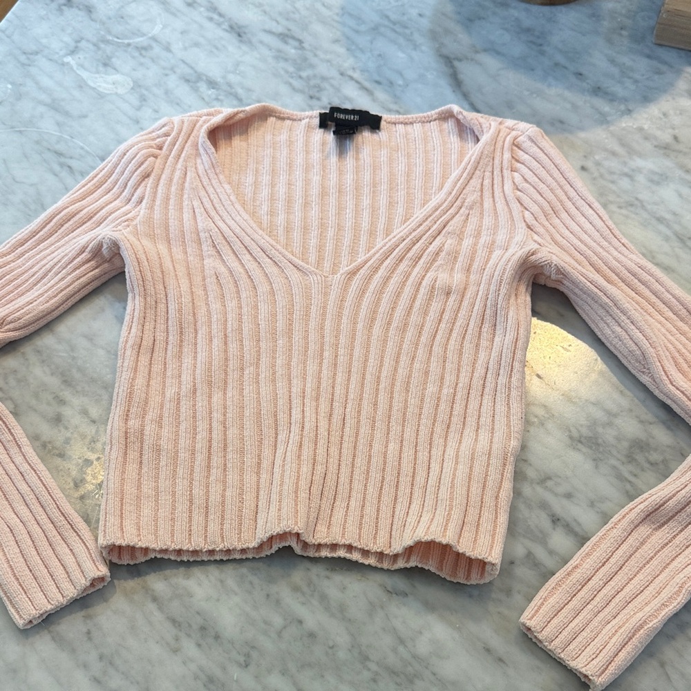 New without tag Forever 21 Blush Ribbed Knit Sweater